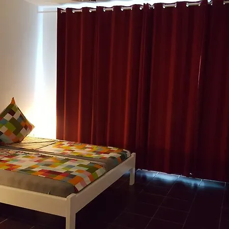 Casa Ingrid Hotell *